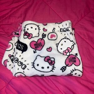 Women’s hello kitty plush pajama pants